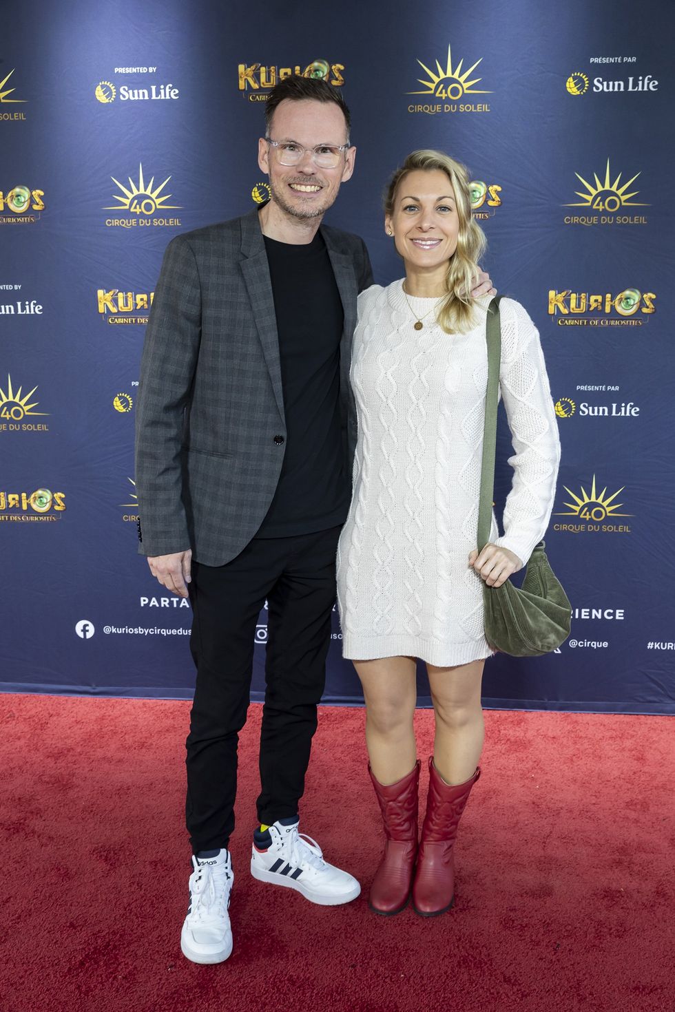 Lysanne Richard et son amoureux Franc\u0327ois Tre\u0301panier sur le tapis rouge de Kurios du Cirque du Soleil.