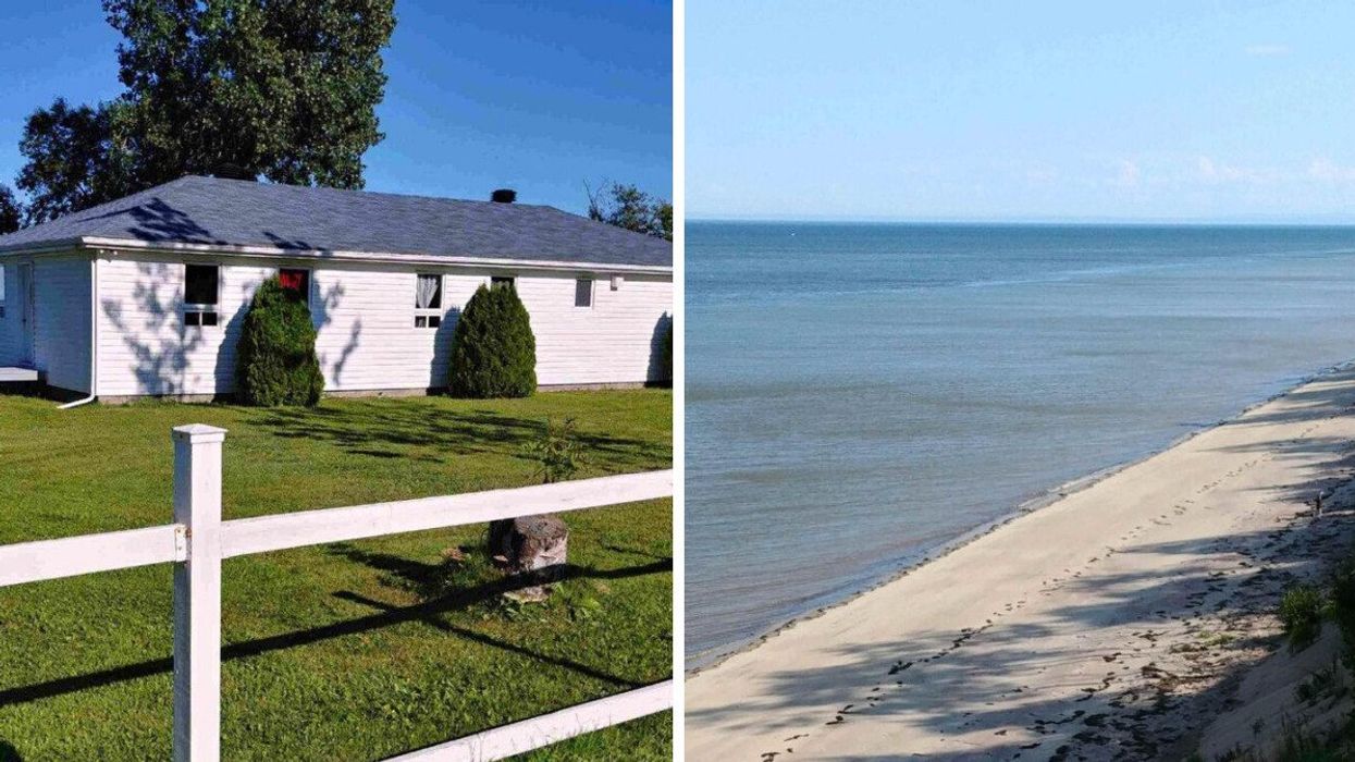 Maison à vendre à Pointe-Lebel. Droite : Plage de Pointe-Lebel.