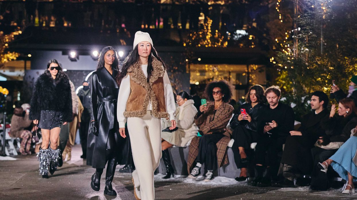 Mannequins défilant lors du premier défilé de mode ROYALMOUNT à Montréal.