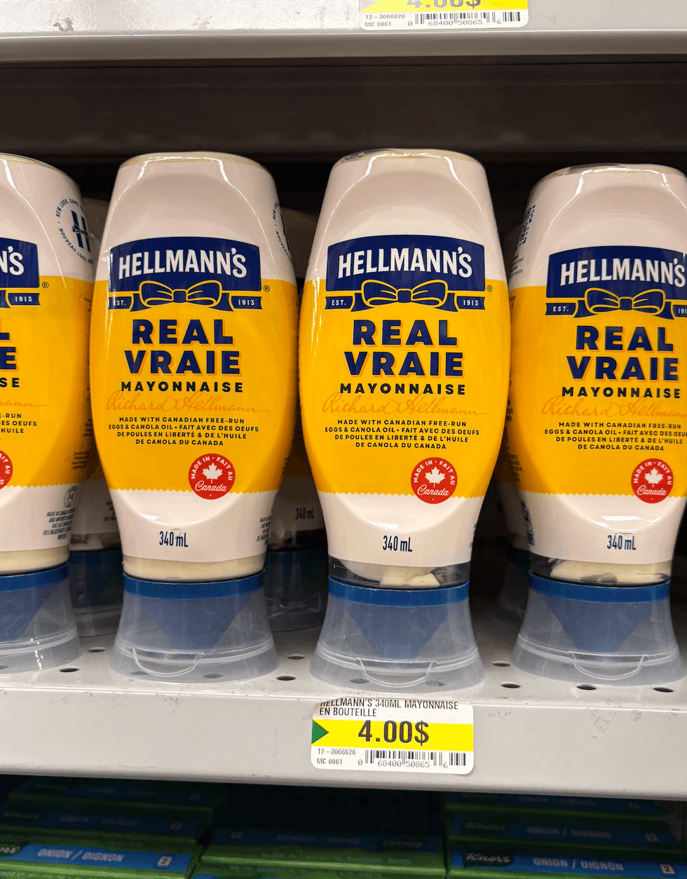 Mayonnaise Hellmann's sur les tablettes du Dollarama.