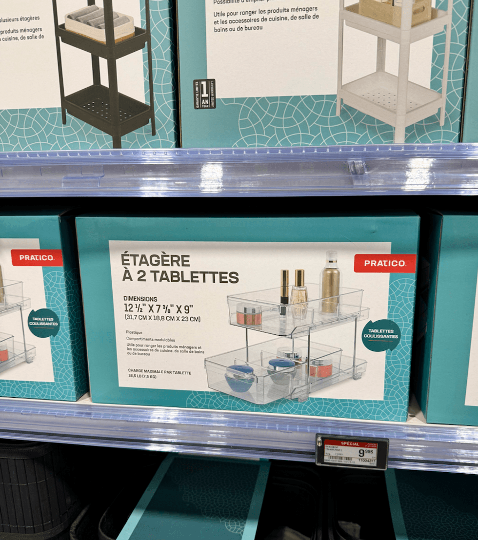 Organisateur \u00e0 deux tablettes avec compartiments coulissants en plastique transparent du Canac.