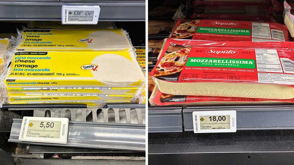 Paquet de 700 g de fromage mozzarella de marque sans nom. Droite : Paquet de 1 kg de fromage mozzarella de marque Saputo.