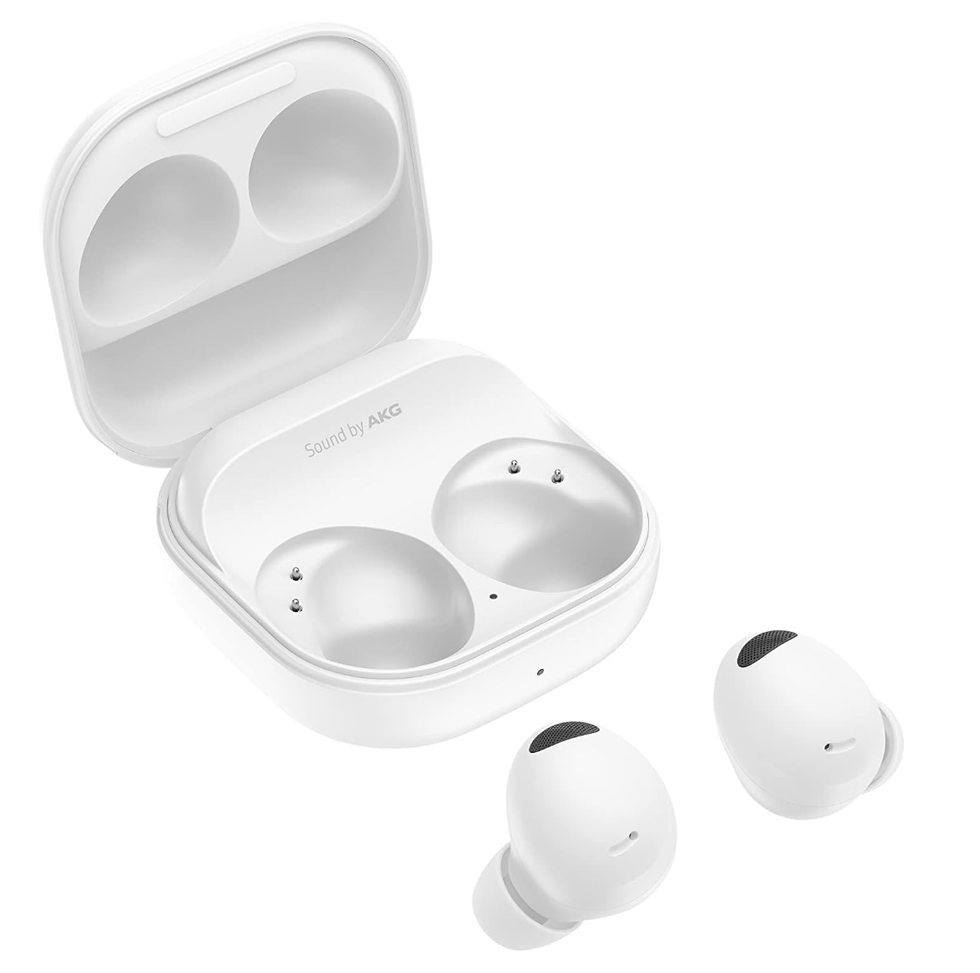 Petits \u00e9couteurs sans fils blancs Samsung Galaxy Buds 2 avec leur coffret.