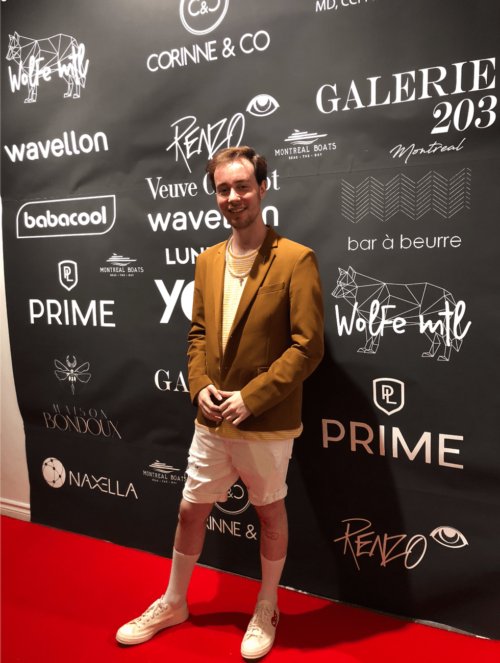 Philippe Cormier sur le tapis rouge d'Hugo Renzo.