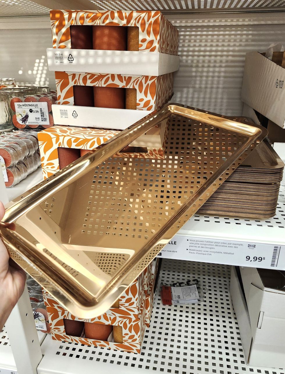 Plateau dor\u00e9 pour bougie.