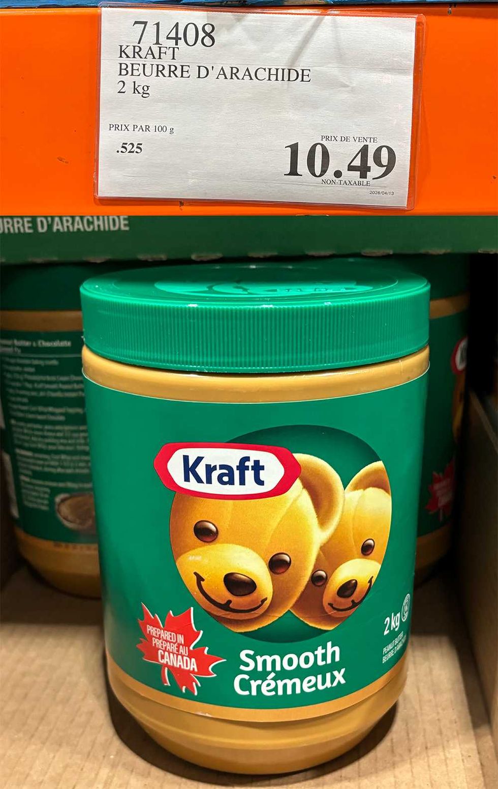 Pot de beurre d'arachide cr\u00e9meux de Kraft.