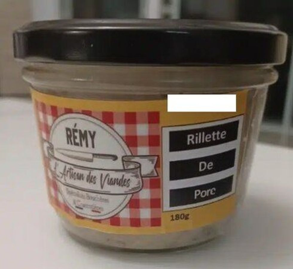 Pot de verre de rillette de porc de 180 g avec la mention \u00ab R\u00e9my L'artisan des Viandes \u00bb.
