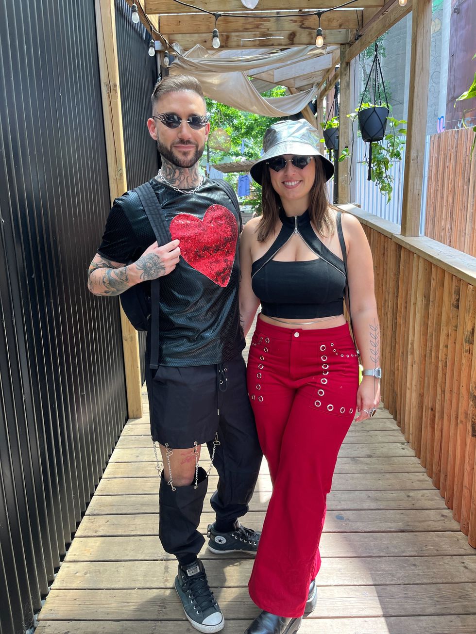 R\u00e9mi Desgagn\u00e9 et son amie Marjo