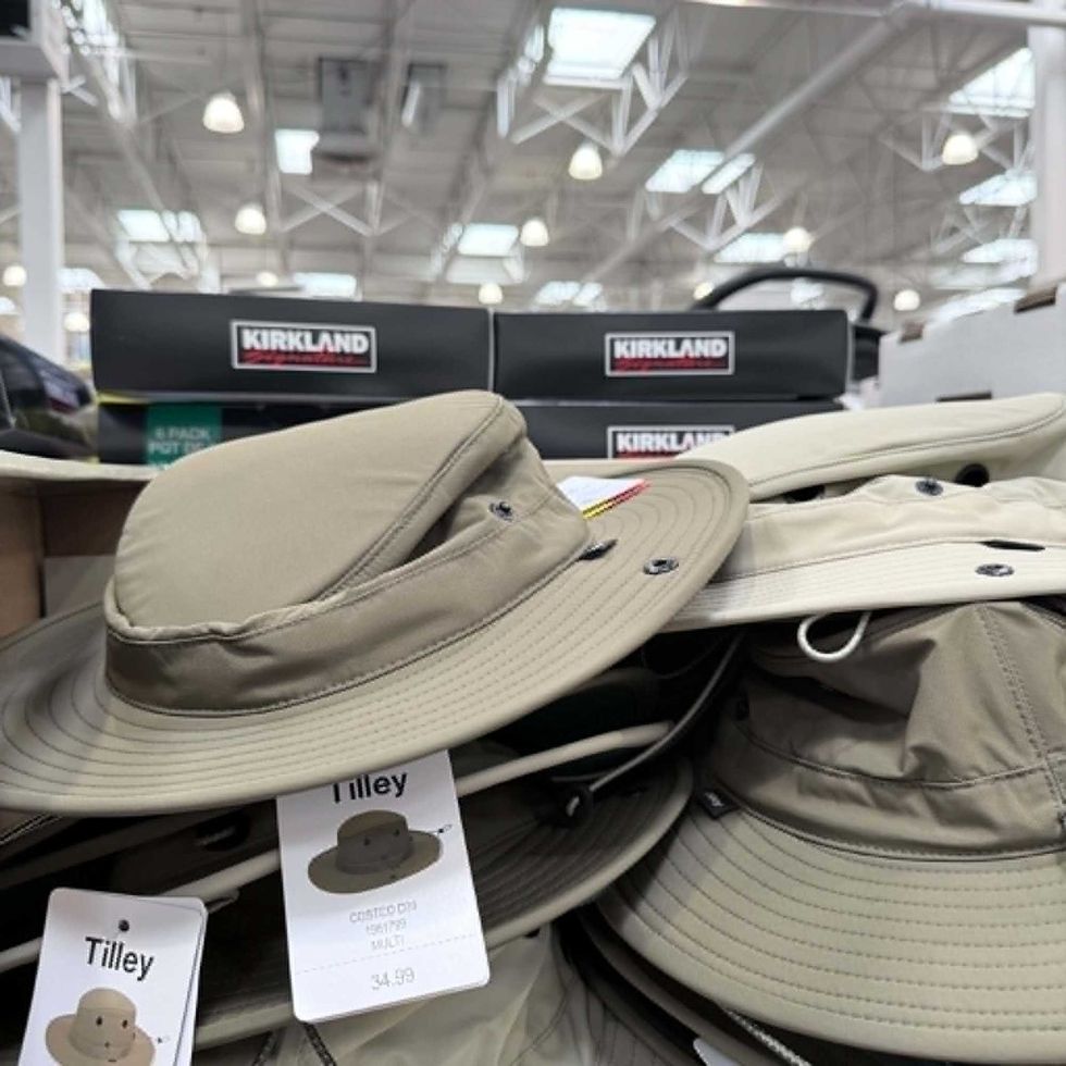 S\u00e9lection de chapeaux de randonn\u00e9e de la marque Tilley en vente au Costco pour 24,97 $.