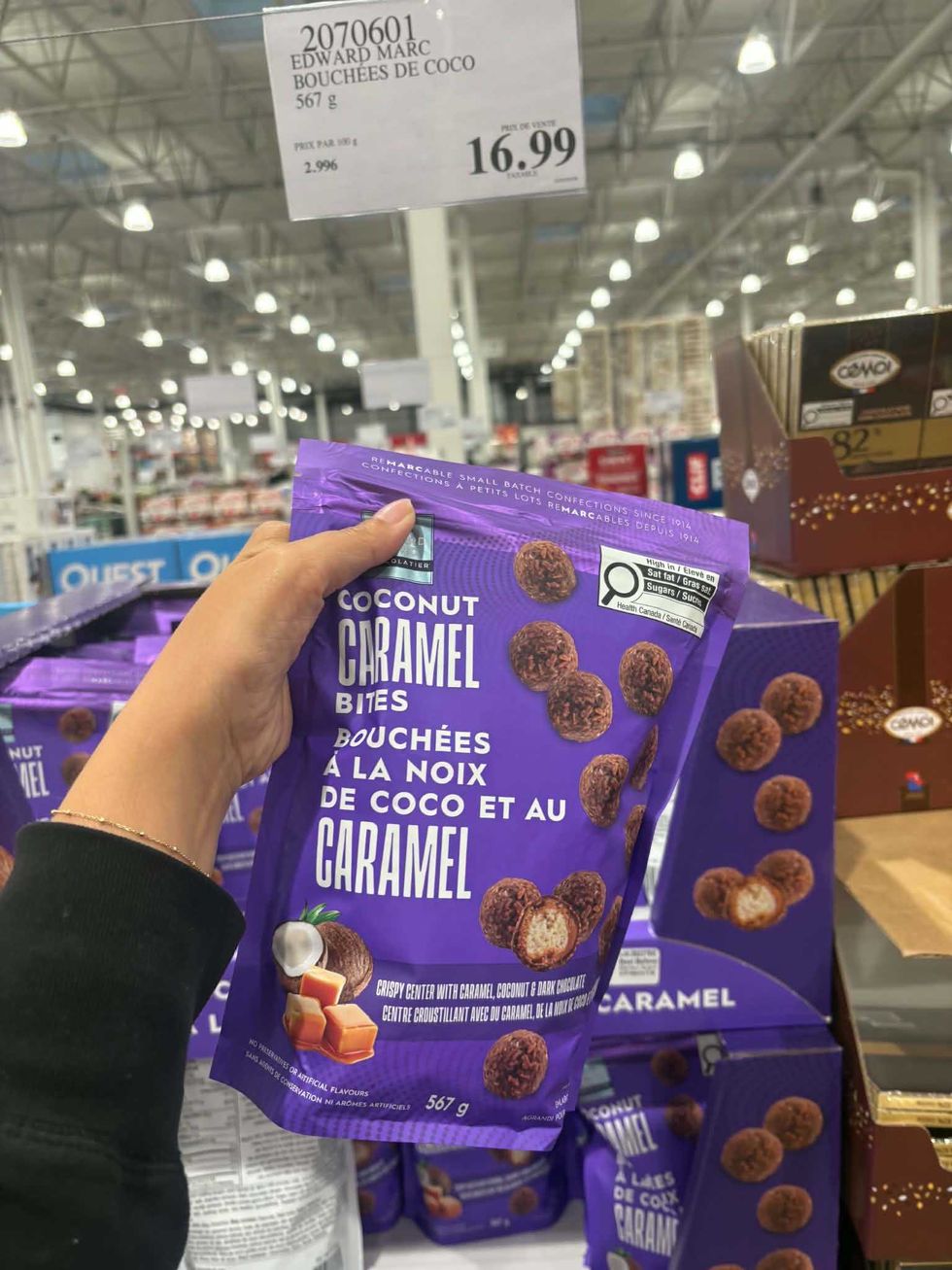 Sac de bouch\u00e9es \u00e0 la noix de coco et au caramel Edward Marc vendu chez Costco