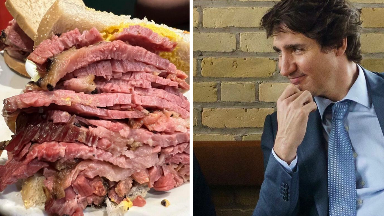 Sandwich à la viande fumée. Droite : Justin Trudeau.