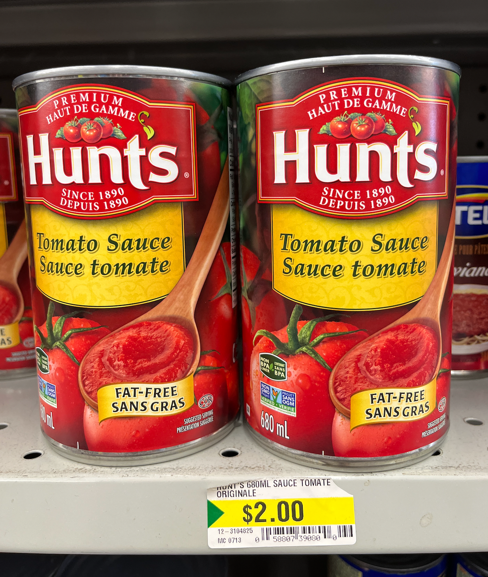 Sauce aux tomates au Dollarama.