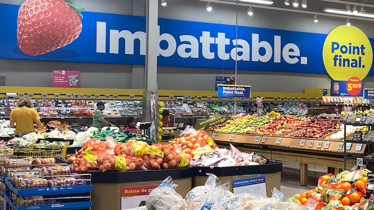 Section fruits et légumes du Maxi à Châteauguay.