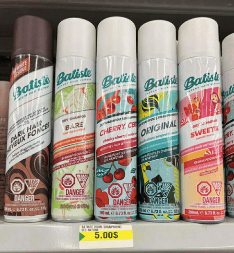 Shampooing sec Batiste sur les tablettes du Dollarama.