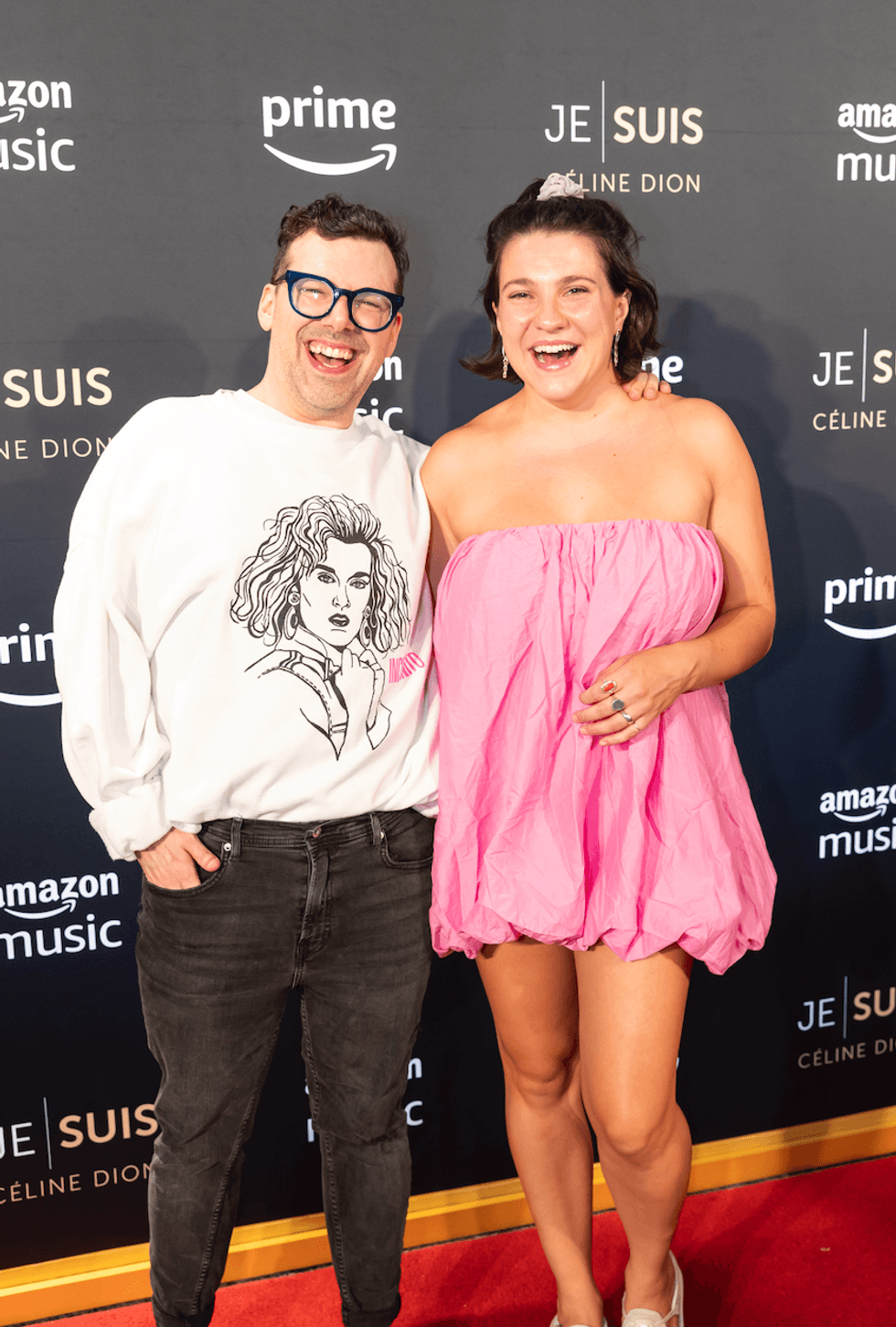 Simon Boulerice et \u200bLunou Zucchini sur le tapis rouge de JE SUIS : C\u00c9LINE DION.