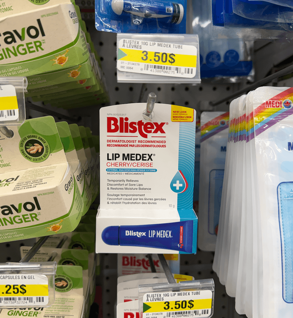Tube de Blistex Lip Medex au Dollarama.