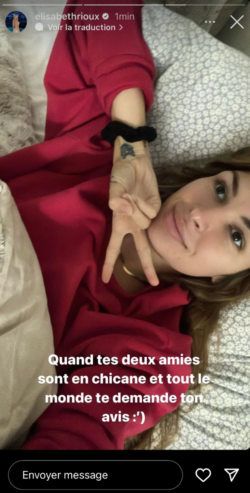 \u00c9lisabeth Rioux comment la situation entre ses amies Catherine d'OD et Emy-Jade.