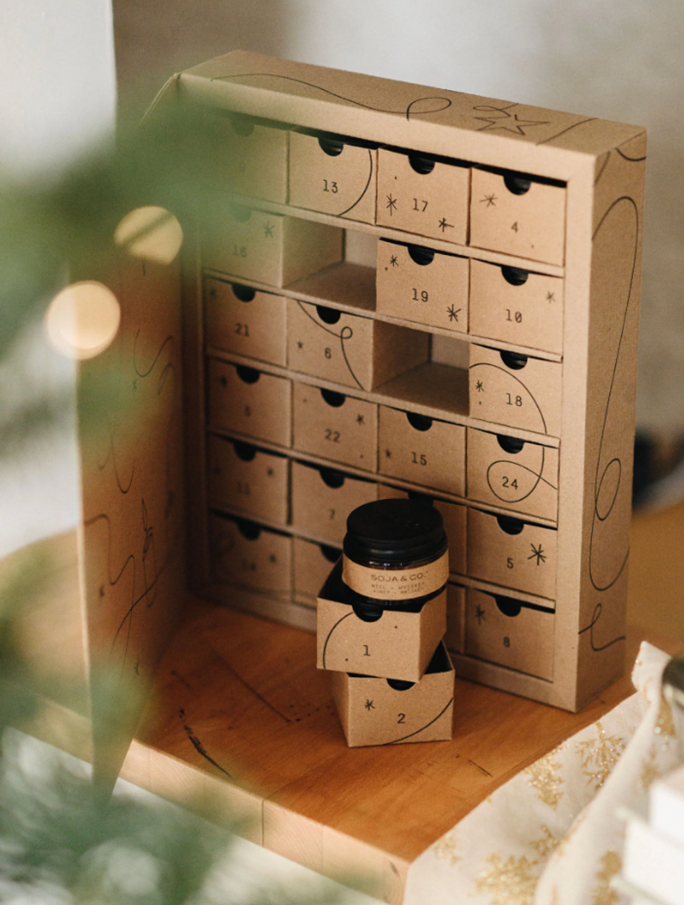 \u200bCalendrier de l'avent de 24 bougies parfum\u00e9es Soja&Co.