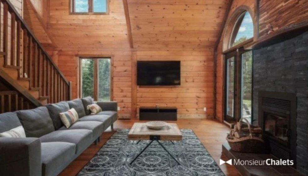 \u200bChalet \u00e0 louer dans les Laurentides.