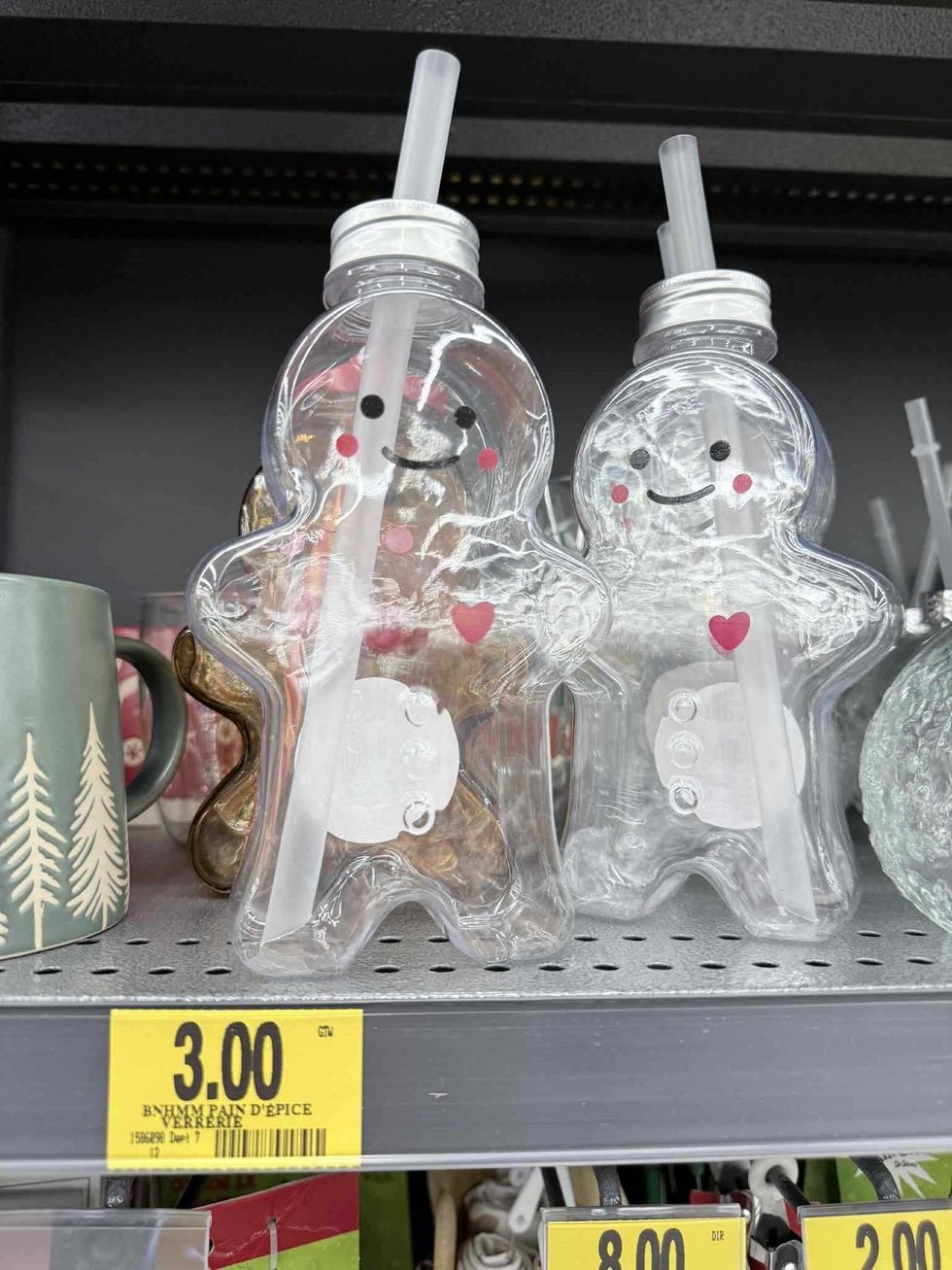 \u200bGourdes bonhomme en pain d'\u00e9pice en vente au Tigre G\u00e9ant pour 3 $.