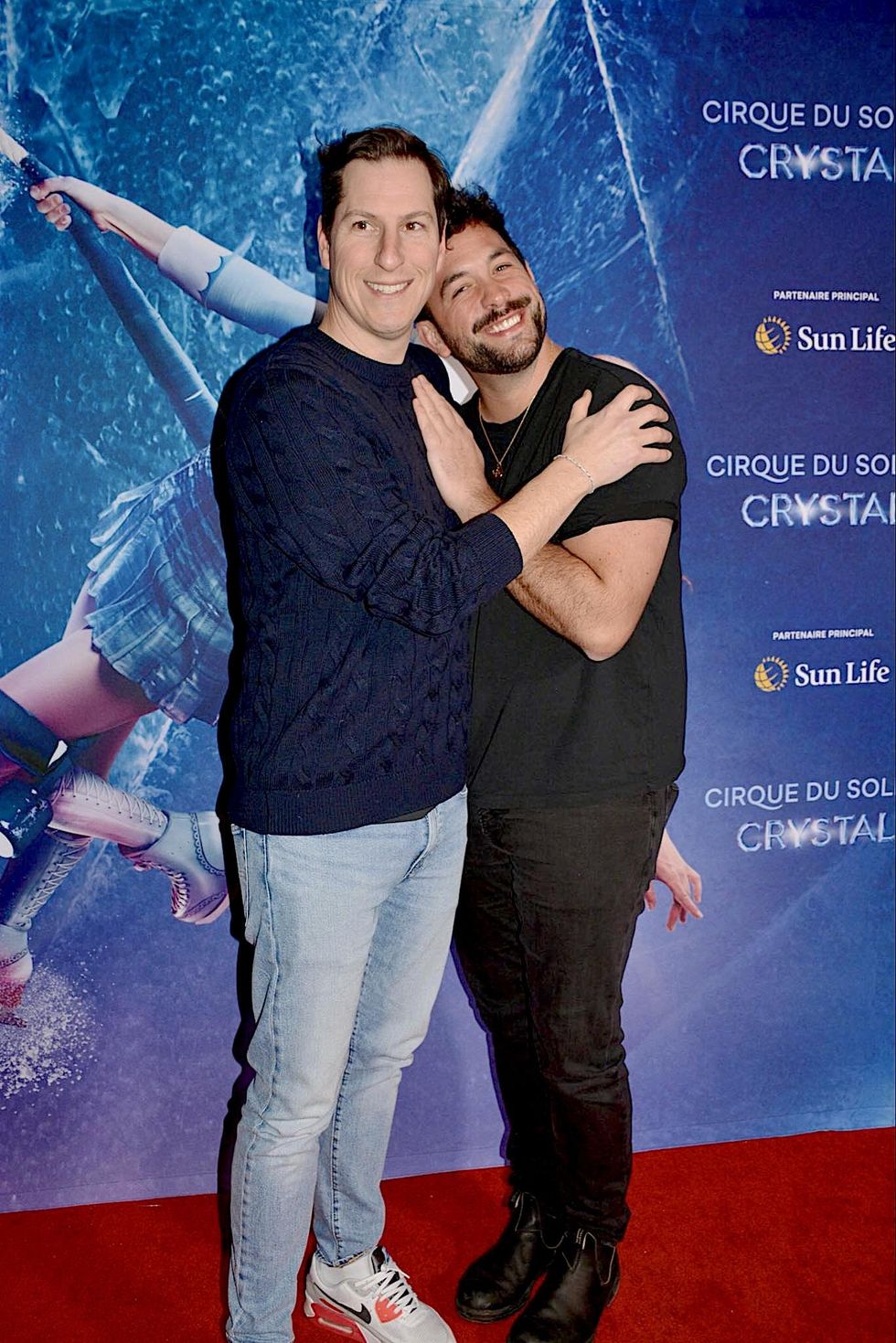 \u200bGuillaume Pineault et F\u00e9lix-Antoine Tremblay sur le tapis rouge du Cirque du Soleil.