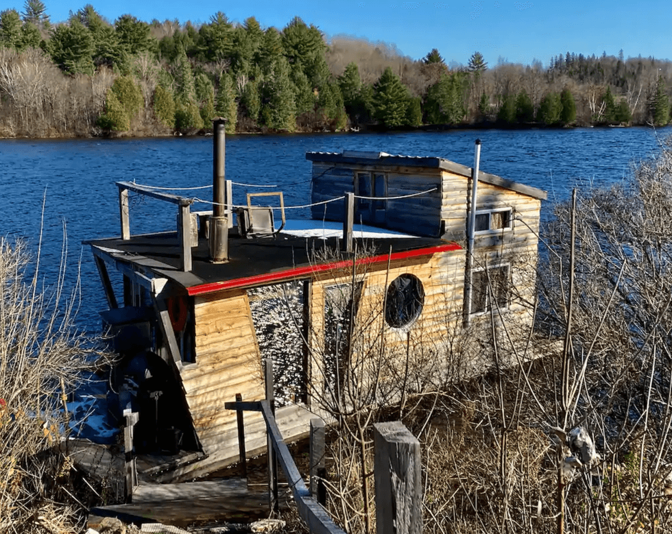 \u200bLe River Den \u00e0 Wakefield.