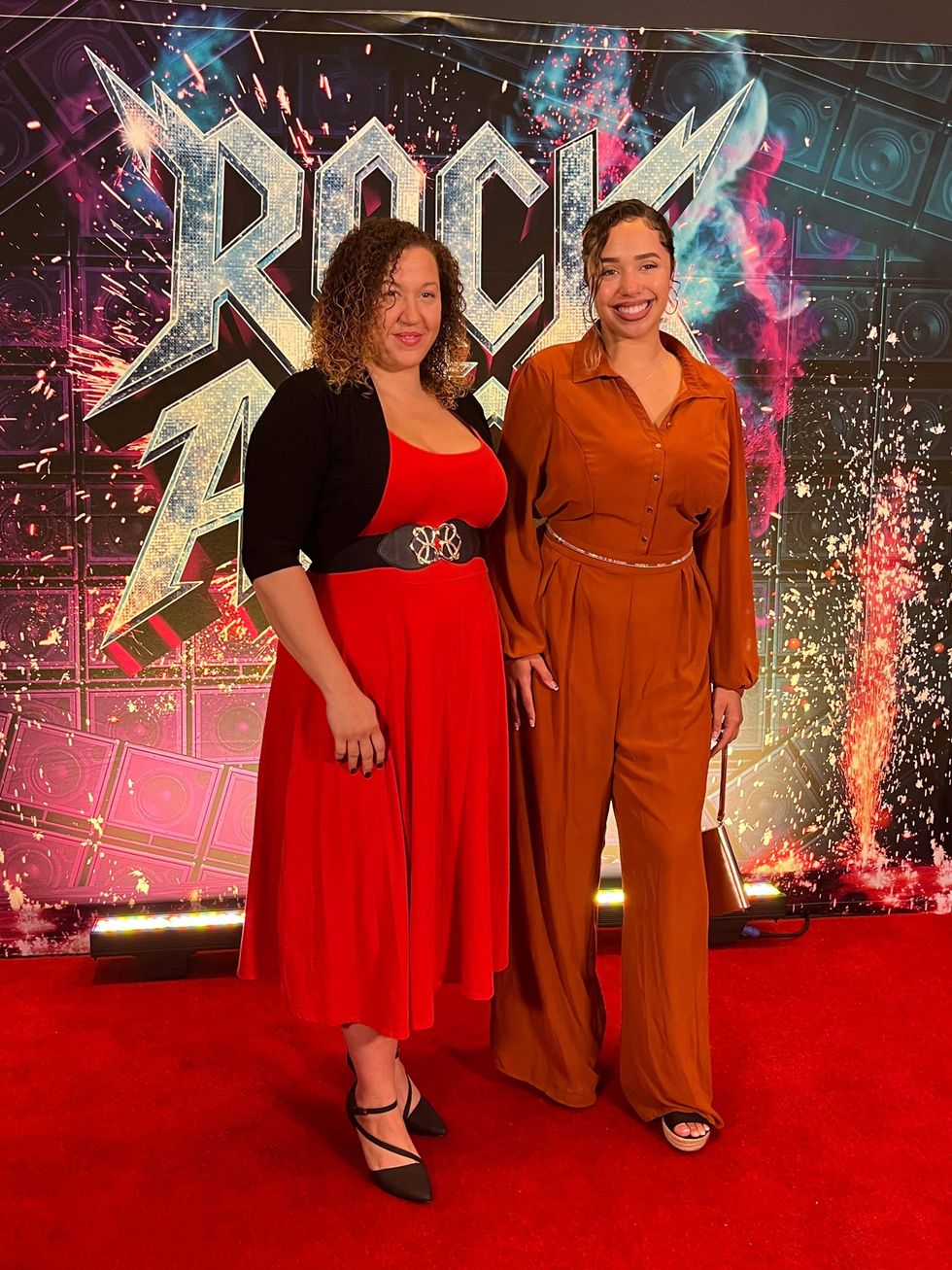 \u200bMa\u00ebva Grelet au tapis rouge de Rock of Ages.