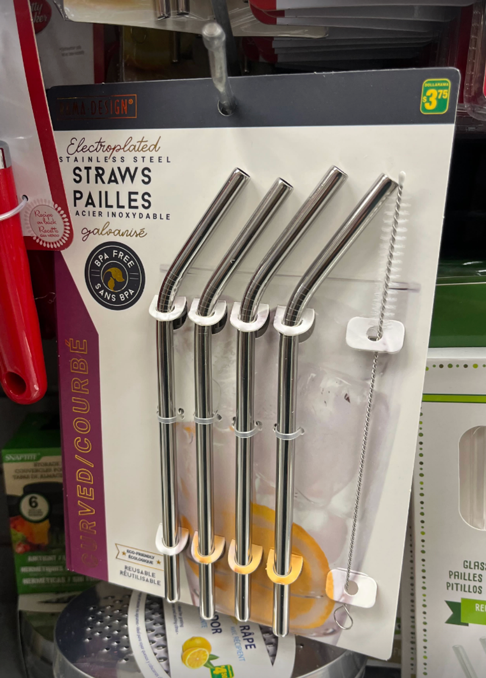 \u200bPailles en Stainless steel, en ensemble de 4, dans leur emballage au Dollarama.