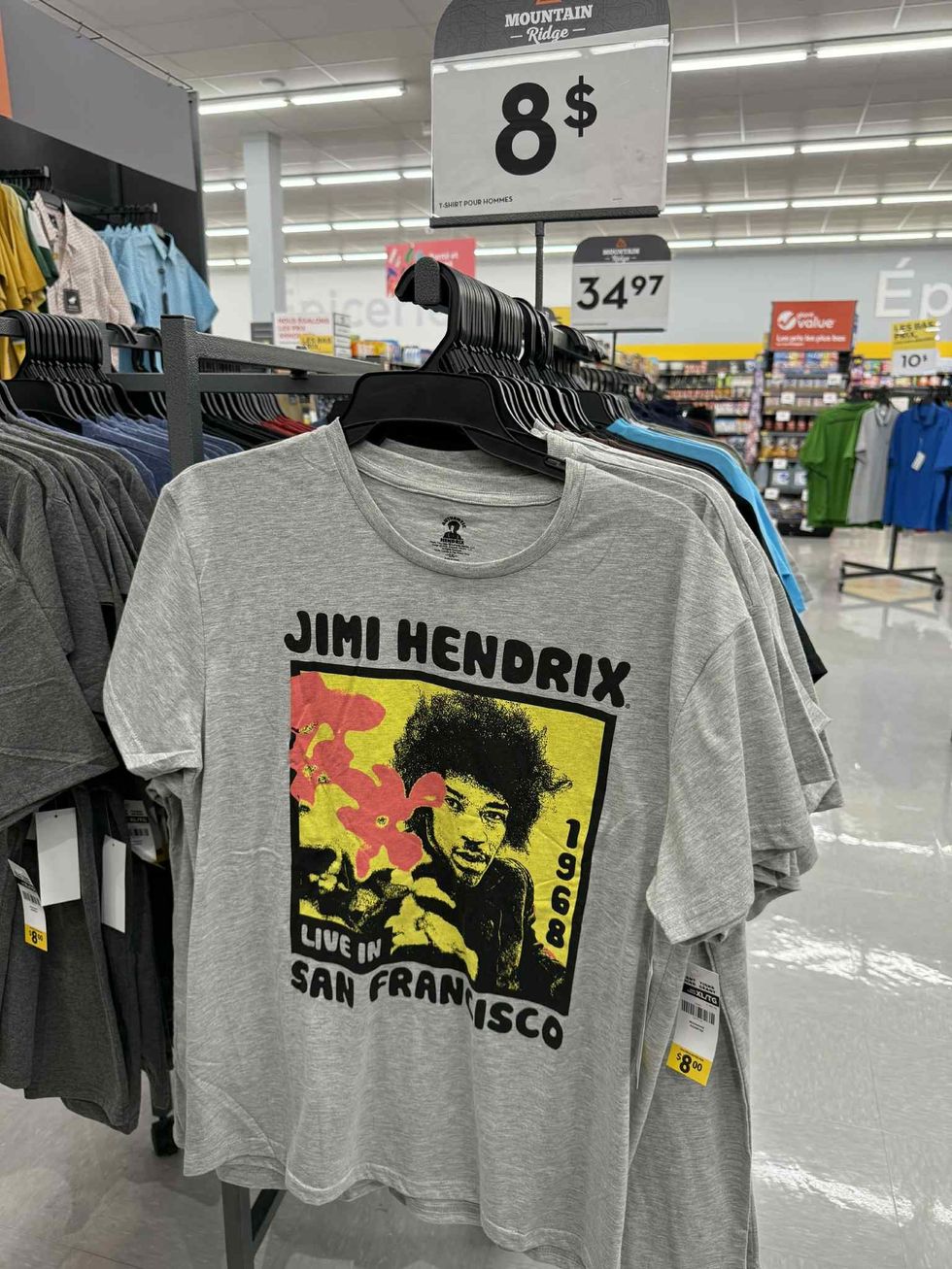 \u200bT-shirt unisexe Jimi Hendrix en vente chez Tigre G\u00e9ant.