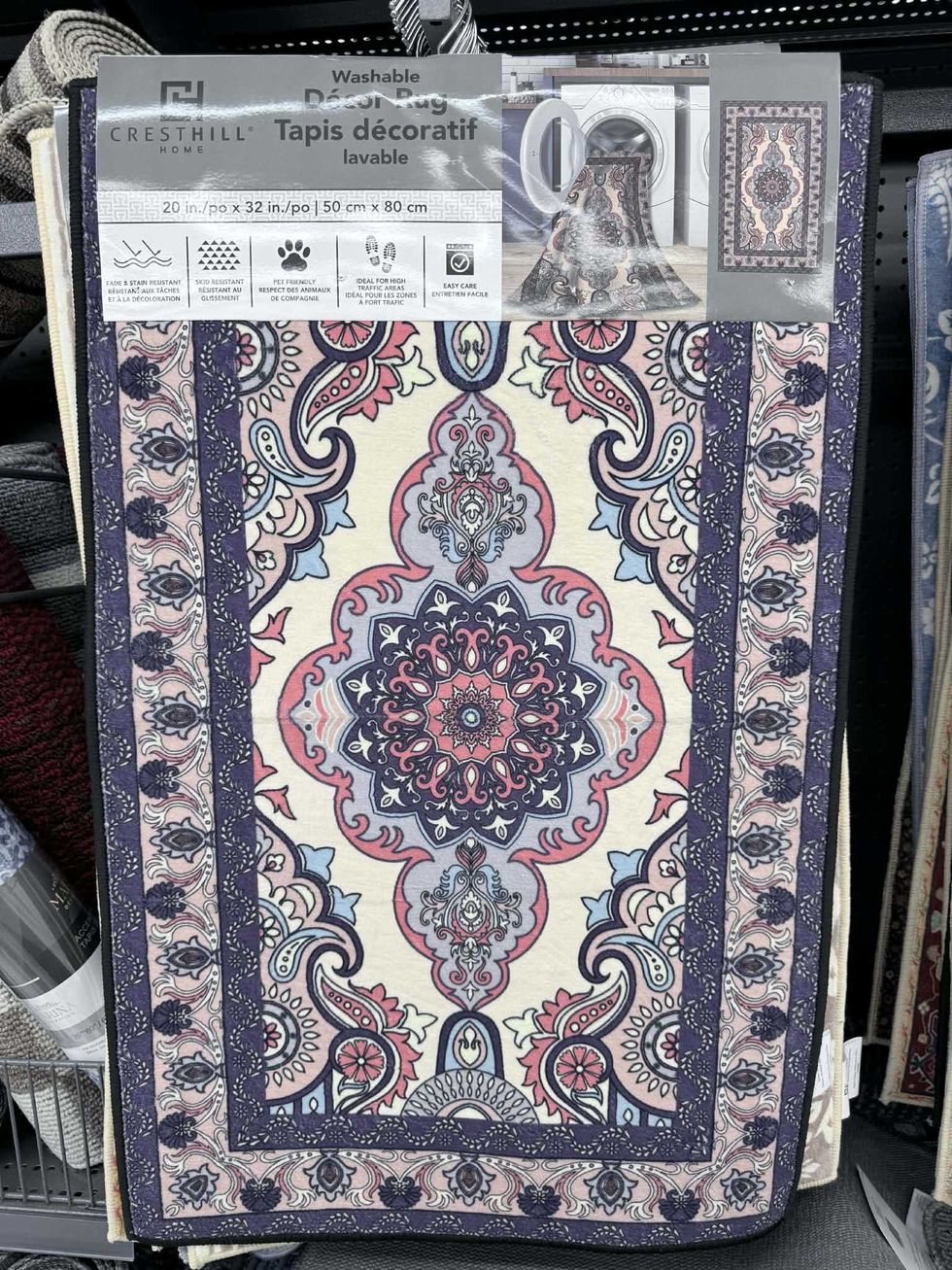 \u200bTapis d\u00e9coratif lavable \u00e0 la machine en vente au Tigre G\u00e9ant pour 12 $.