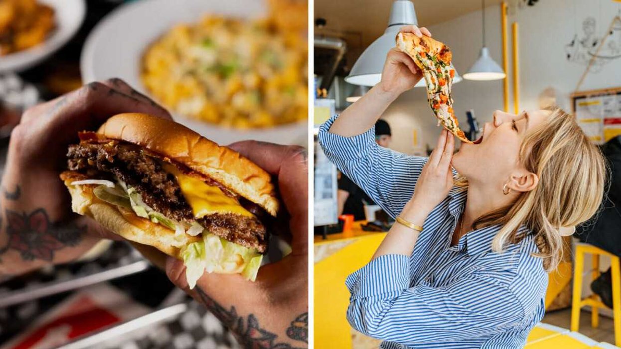 Un burger bien garni. Droite : Une femme qui déguste une pointe de pizza.