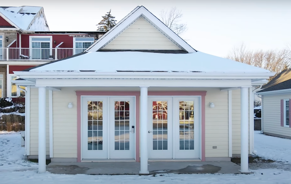 Un chalet \u00e0 l'H\u00f4tel-Boutique le Rosay.