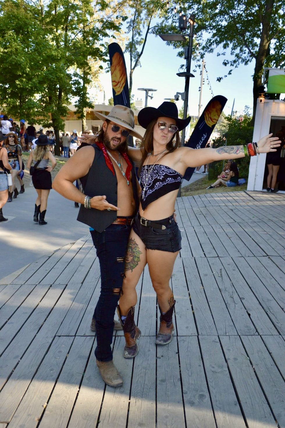 Un couple au festival LASSO 2025.