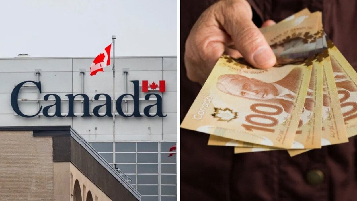 Un drapeau du Canada devant un bâtiment gouvernemental. Droite : des billets de 100 $ placés en éventail dans une main