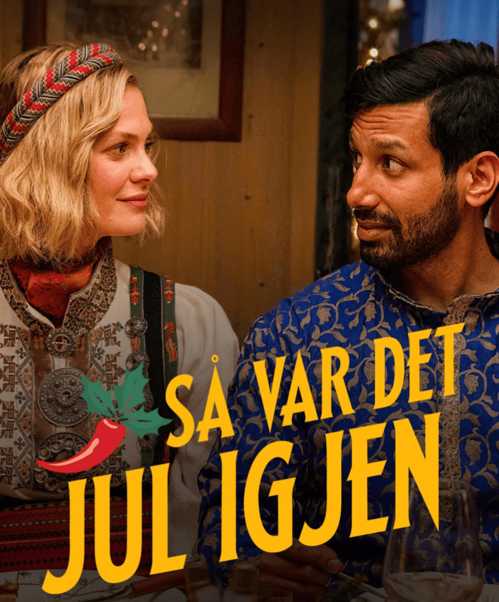 Un homme et une femme se regardant dans les yeux \u00e0 table.