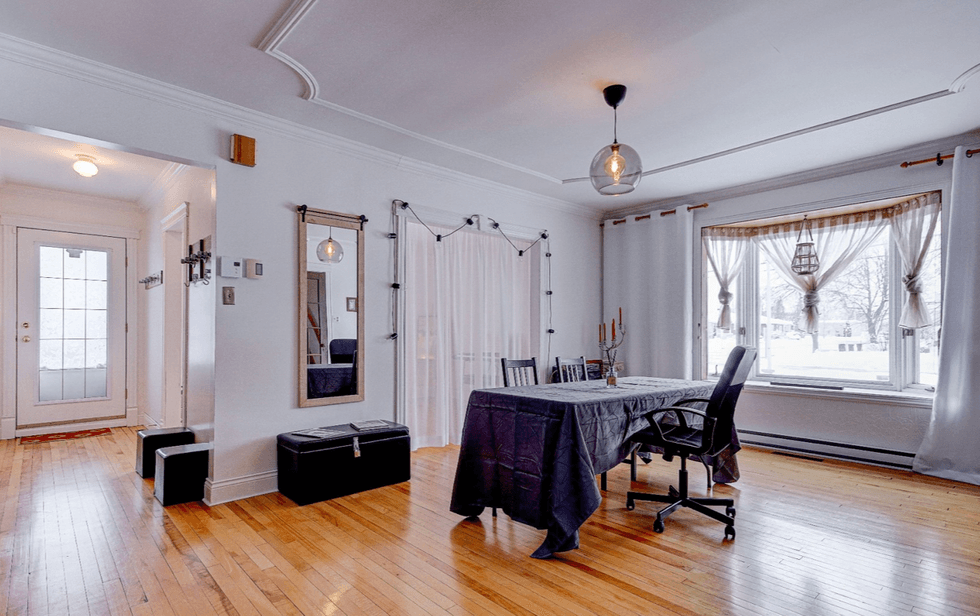 Un salon.