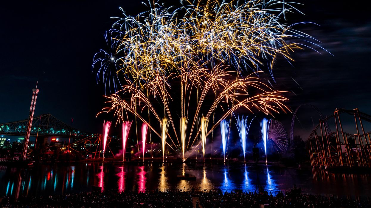 Un spectacle de feux d'artifice à l’International des Feux Loto-Québec à La Ronde.