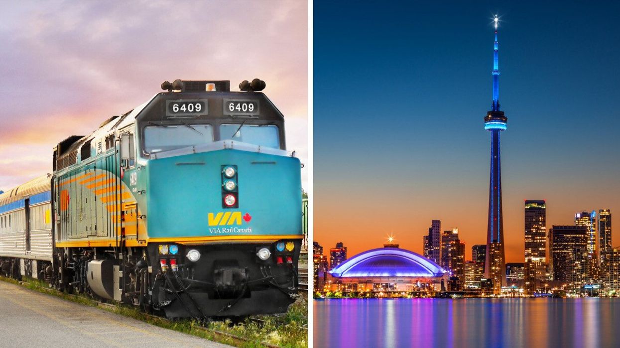 Un train VIA Rail. Droite : La ville de Toronto illuminée la nuit.