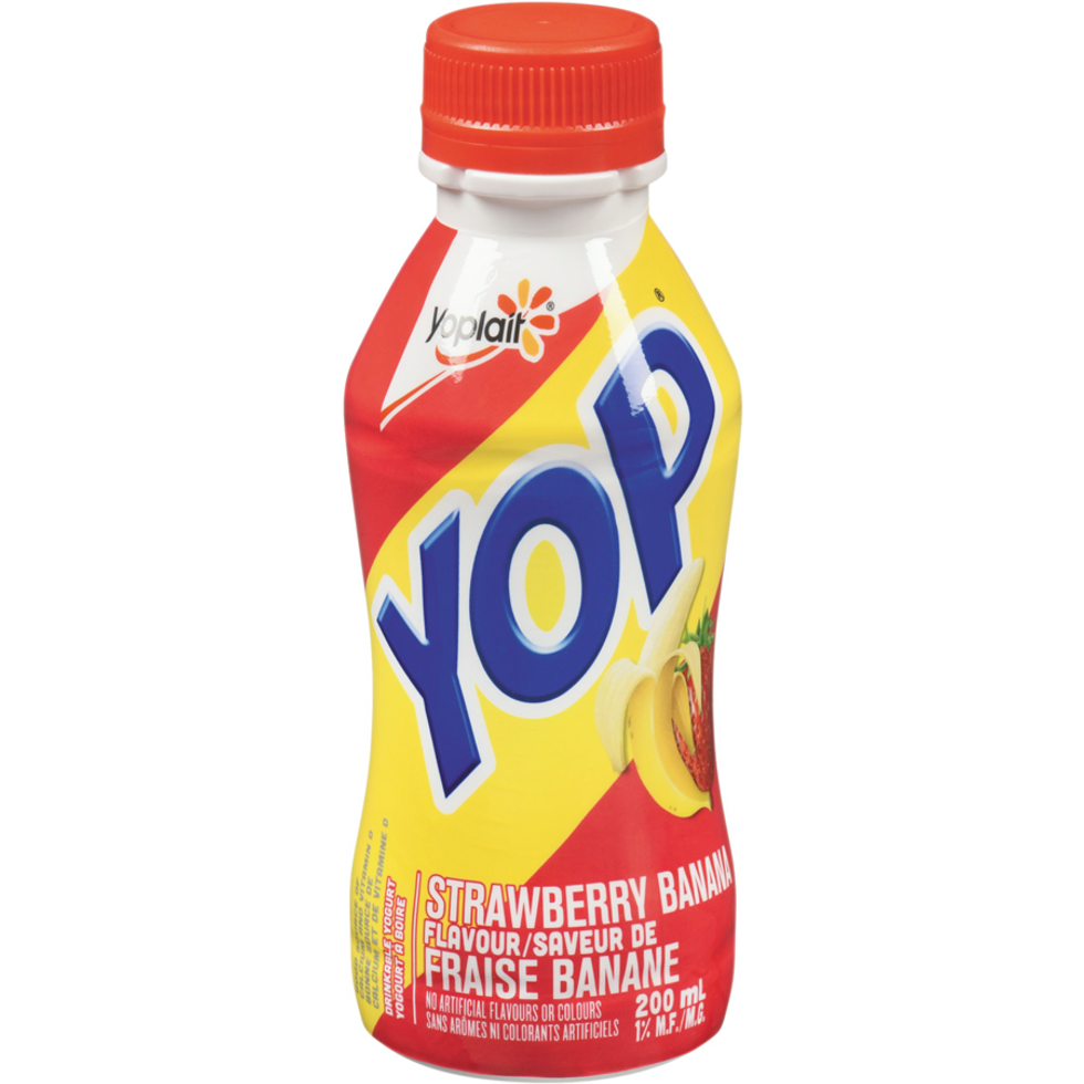 Un yogourt \u00e0 boire Yoplait Yop sur fond blanc.