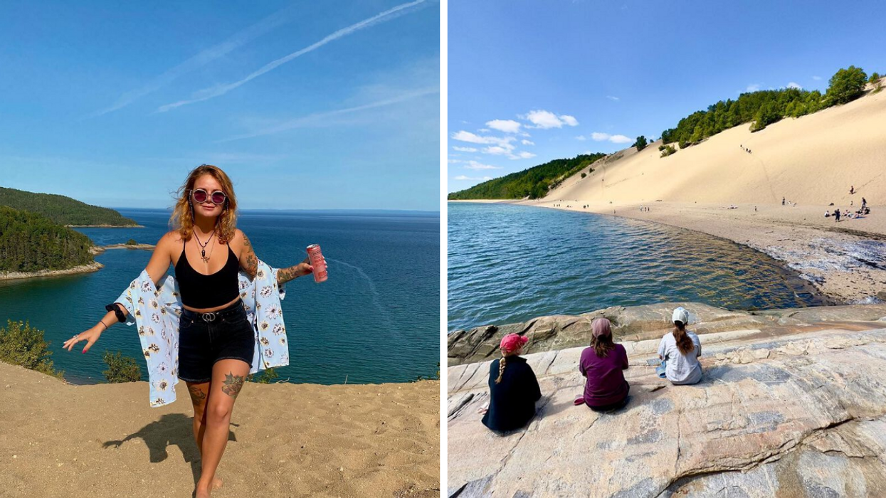 Une personne devant la baie du Moulin à Baude, sur les dunes de Tadoussac. Droite : Trois personnes assises devant les dunes de Tadoussac.