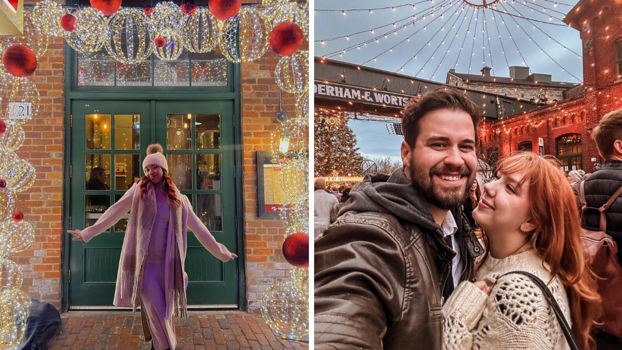 Une personne devant les décors d'un marché de Noël. Droite : Un couple dans un marché de Noël en Ontario.