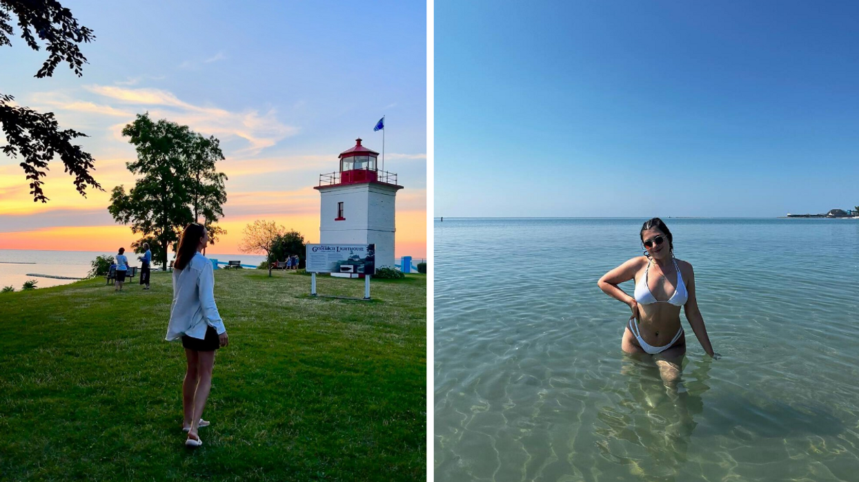 Une personne devant un phare à Goderich. Droite : Une personne se baignant dans une eau turquoise.