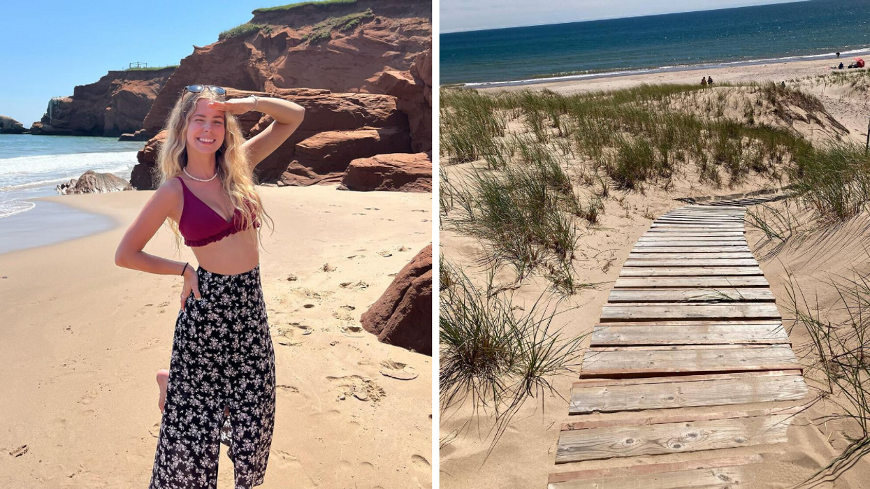 Une personne la Plage de la Dune du Sud. Droite : Une chemin en bois à la Plage de la Dune du Sud.
