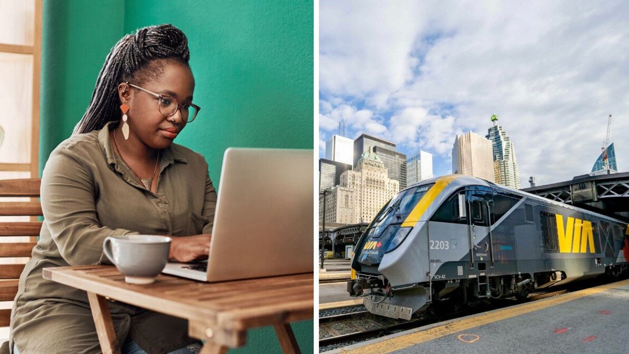 Une personne travaille sur son ordinateur portable sur une petite table en bois dans un café. Droite : un train de VIA Rail dans une gare à Toronto.