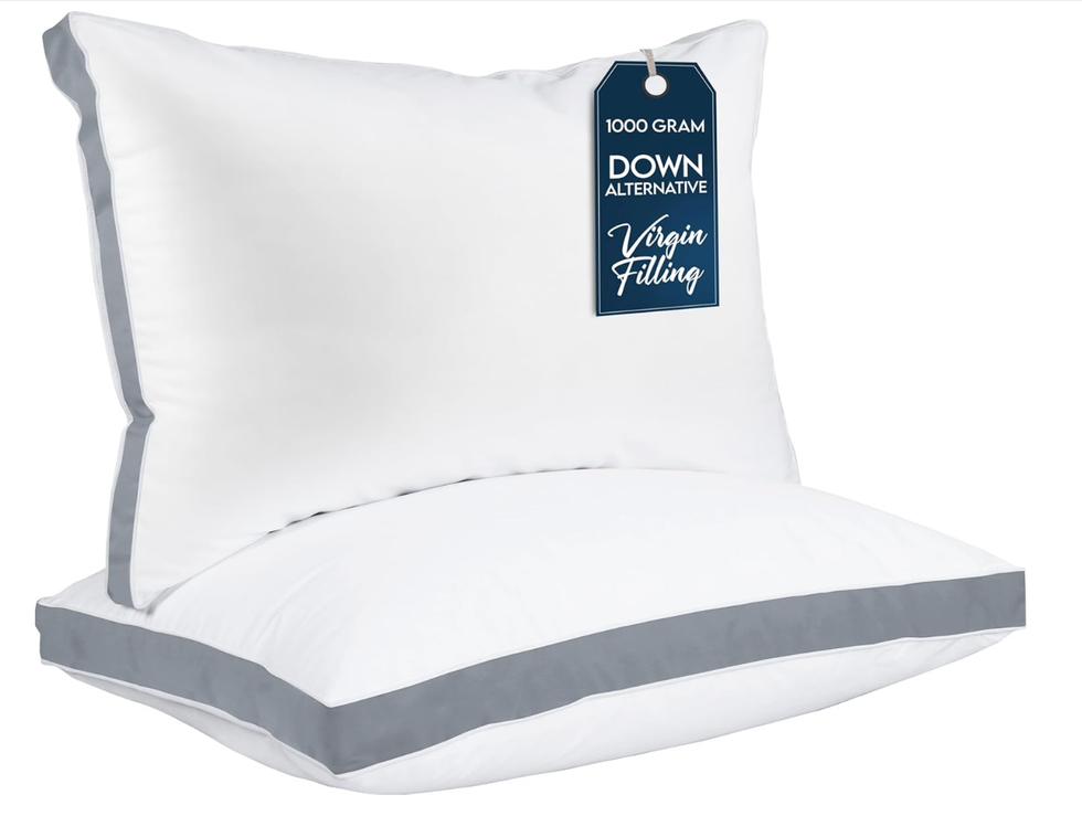 Utopia Bedding : Lot de deux oreillers de lit rafra\u00eechissants \u00e0 soufflets pour grand lit, gris.