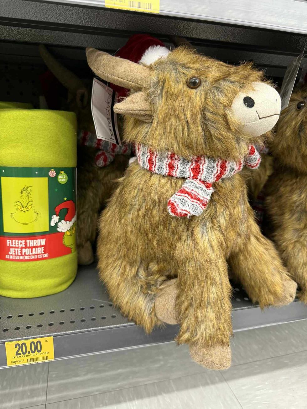 Vache Highland de No\u00ebl en vente pour 20 $ au Tigre G\u00e9ant.