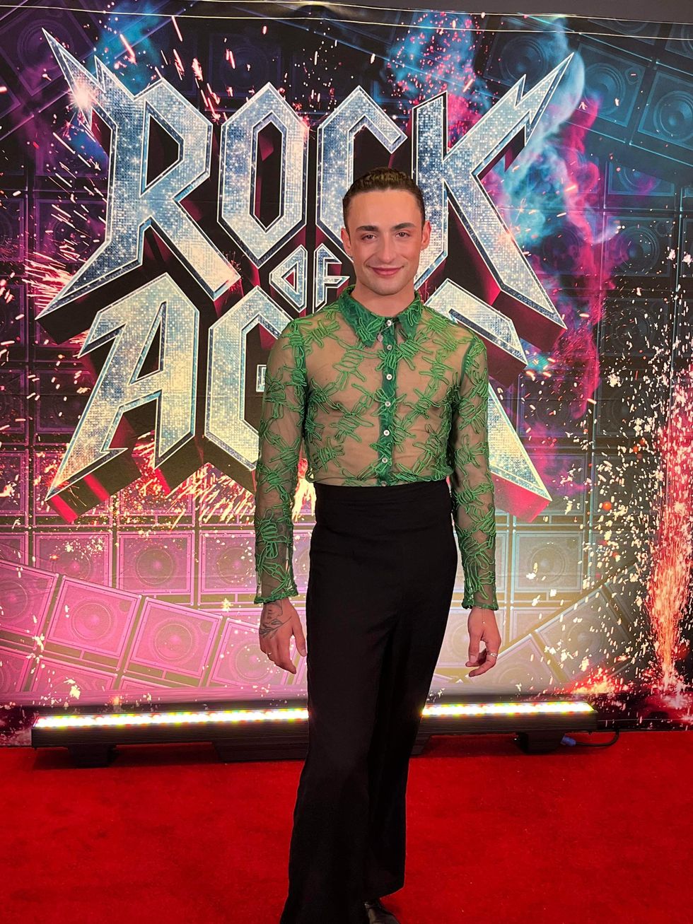 Zo\u00e9 Duval au tapis rouge de Rock of Ages.