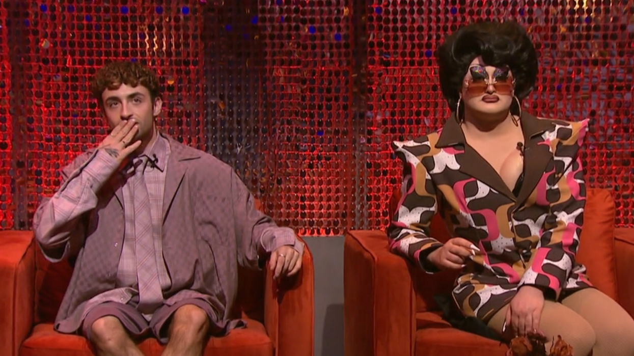 Zoé Duval et Mona de Grenoble à Big Brother Célébrités.